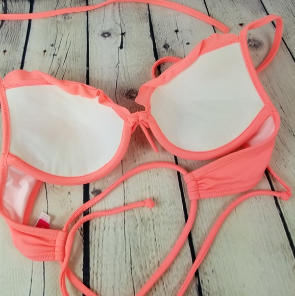 Victoria's secret swim top - Picture 3 of 4